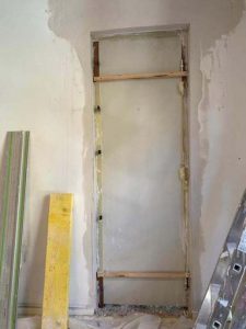 travaux d'ouverture mur porteur pour une porte dans un appartement